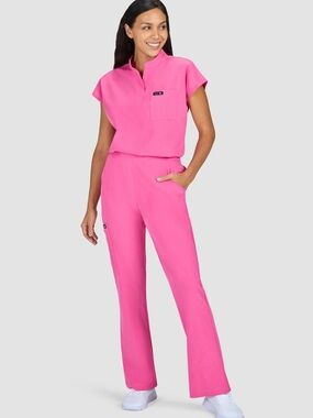 NWT Koi Ari Scrub Top/ Med/ Heather Pink Lemonade